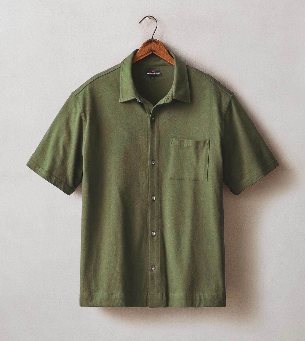 American Giant Men's Resort Shirt Rifle Green Size XL NWOT